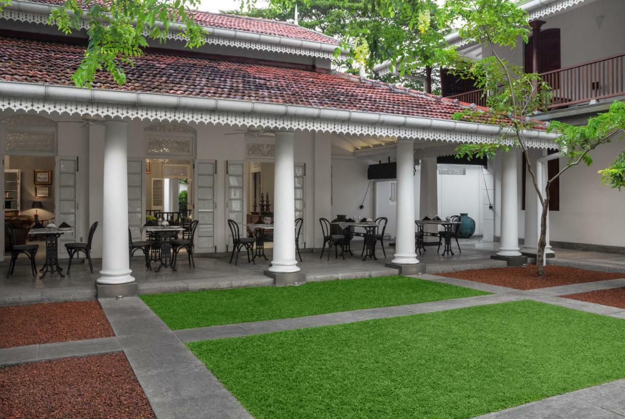 Maniumpathy Hotel Colombo Exterior photo
